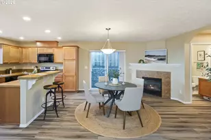 38802 Cascadia Village Dr, Sandy, OR 97055 - Photo 6