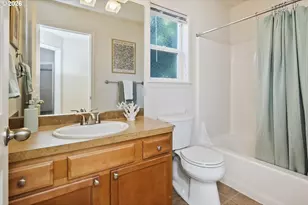 38802 Cascadia Village Dr, Sandy, OR 97055 - Photo 22