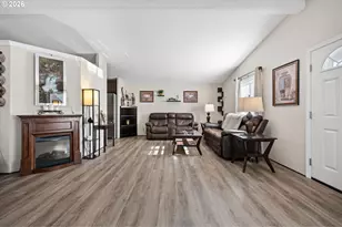 1307 Bramblewood Ln, Eugene, OR 97404 - Photo 8