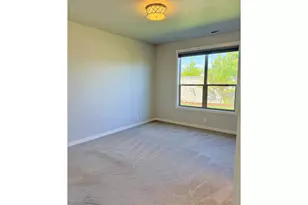 3726 Siletz St, Eugene, OR 97408 - Photo 8