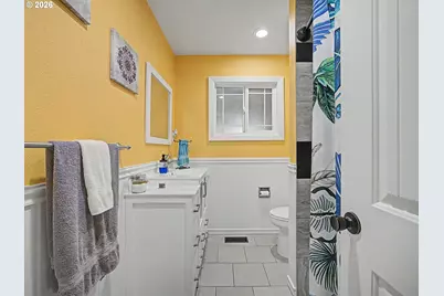 25 NE 192nd Ave, Portland, OR 97230 - Photo 20