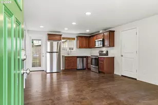 3223 SE 122nd Ave, Portland, OR 97236 - Photo 24