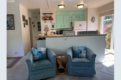 83763 Highway 101 #10, Florence, OR 97439 - Photo 16