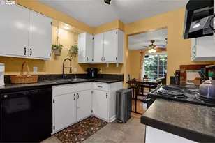 1210 E 38th Ave, Eugene, OR 97405 - Photo 34