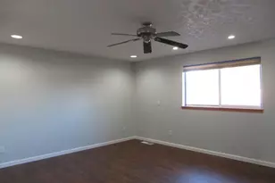 4704 Dusty Pl, Salem, OR 97305 - Photo 10