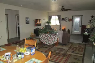 404 N Pendleton Ave, Ukiah, OR 97880 - Photo 8