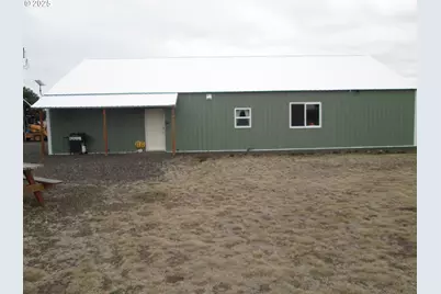 404 N Pendleton Ave, Ukiah, OR 97880 - Photo 1