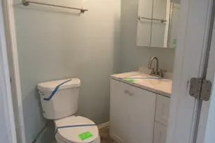 370 W B St, Lebanon, OR 97355 - Photo 16