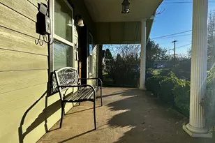 822 S 8th St, Cottage Grove, OR 97424 - Photo 6