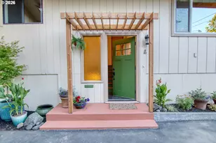 6843 N Swift St, Portland, OR 97203 - Photo 2