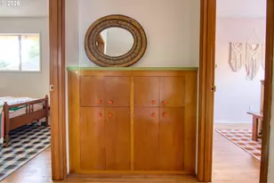 6843 N Swift St, Portland, OR 97203 - Photo 12