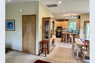 11450 SW Capitol Hwy, Portland, OR 97219 - Photo 8