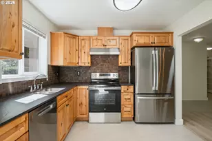 2949 Laurel Rd, Longview, WA 98632 - Photo 8