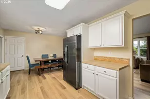 2800 Rainier Pl, West Linn, OR 97068 - Photo 10