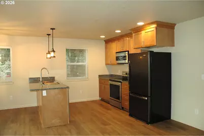 360 NW Willamina Dr, Willamina, OR 97396 - Photo 2
