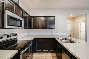 2240 SE 16th St, Gresham, OR 97080 - Photo 6