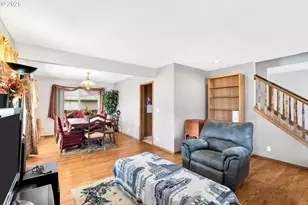 2795 NE Lorie Dr, Hillsboro, OR 97124 - Photo 8