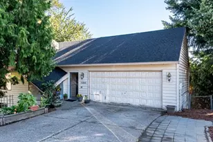 11896 SE Kehrli Dr, Milwaukie, OR 97222 - Photo 2