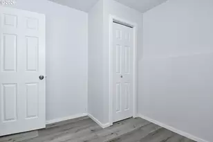 14915 SE Woodward St, Portland, OR 97236 - Photo 38