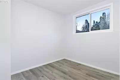 14915 SE Woodward St, Portland, OR 97236 - Photo 36