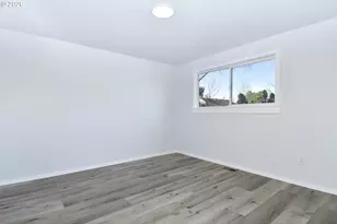 14915 SE Woodward St, Portland, OR 97236 - Photo 22