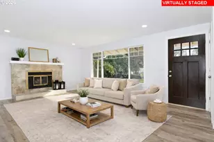 14915 SE Woodward St, Portland, OR 97236 - Photo 12