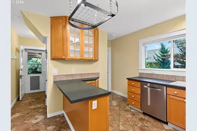 245 W Berkeley St, Gladstone, OR 97027 - Photo 12