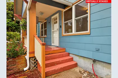 245 W Berkeley St, Gladstone, OR 97027 - Photo 6