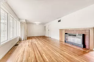 2415 SW Boundary St, Portland, OR 97239 - Photo 4