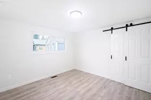 2617 N Argyle St, Portland, OR 97217 - Photo 14