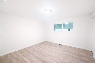 2617 N Argyle St, Portland, OR 97217 - Photo 12