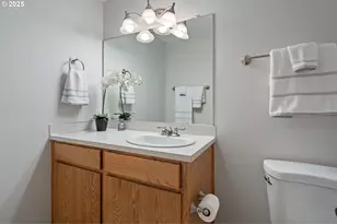 1029 SW View Crest Dr, Dundee, OR 97115 - Photo 16