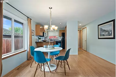 1029 SW View Crest Dr, Dundee, OR 97115 - Photo 8