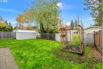 1029 SW View Crest Dr, Dundee, OR 97115 - Photo 32