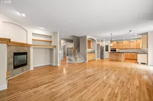 2990 Sunbreak Ln, West Linn, OR 97068 - Photo 10