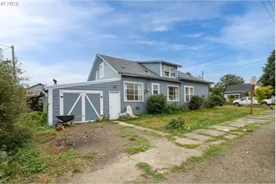 2315 8th St, Tillamook, OR 97141 - Photo 2