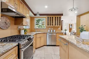 15960 SW Roshak Rd, Portland, OR 97224 - Photo 6