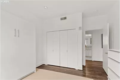 1001 NW Lovejoy St #810, Portland, OR 97209 - Photo 36