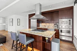 1001 NW Lovejoy St, Portland, OR 97209 - Photo 14