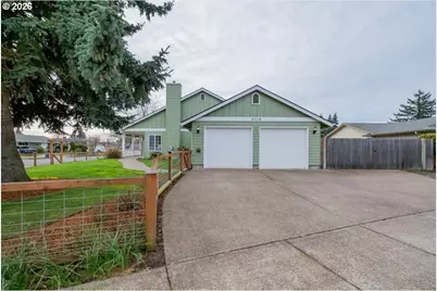 5718 E St, Springfield, OR 97477 - Photo 4