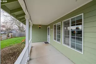 5718 E St, Springfield, OR 97477 - Photo 6