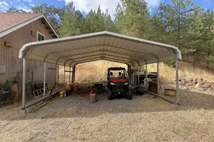 1090 E Willis Creek Rd, Winston, OR 97496 - Photo 6
