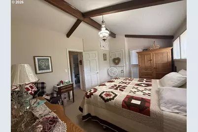 1090 E Willis Creek Rd, Winston, OR 97496 - Photo 22