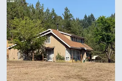 1090 E Willis Creek Rd, Winston, OR 97496 - Photo 1