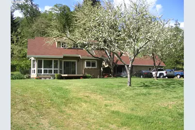 1090 E Willis Creek Rd, Winston, OR 97496 - Photo 2