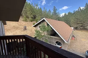 1090 E Willis Creek Rd, Winston, OR 97496 - Photo 20