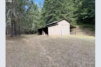 1090 E Willis Creek Rd, Winston, OR 97496 - Photo 42