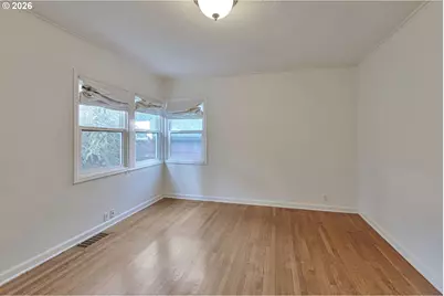 6815 SW 8th Ave, Portland, OR 97219 - Photo 10