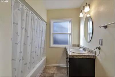 6815 SW 8th Ave, Portland, OR 97219 - Photo 12