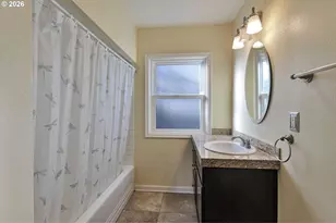 6815 SW 8th Ave, Portland, OR 97219 - Photo 12